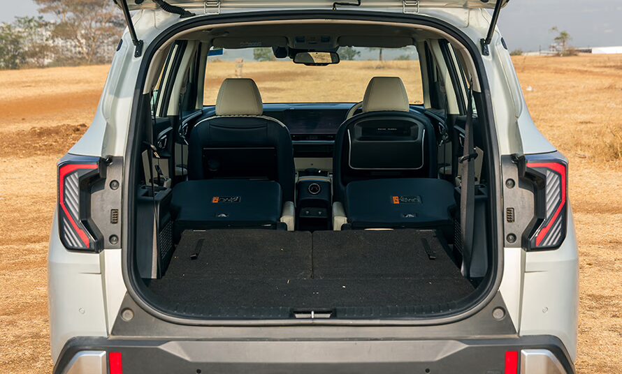 rear-seats-(turned-over)-115